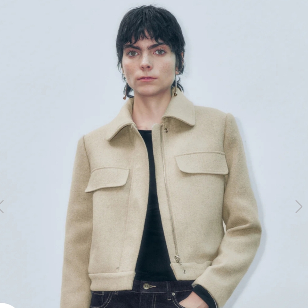 URBAN REVIVO CREAM CROPPED JACKET